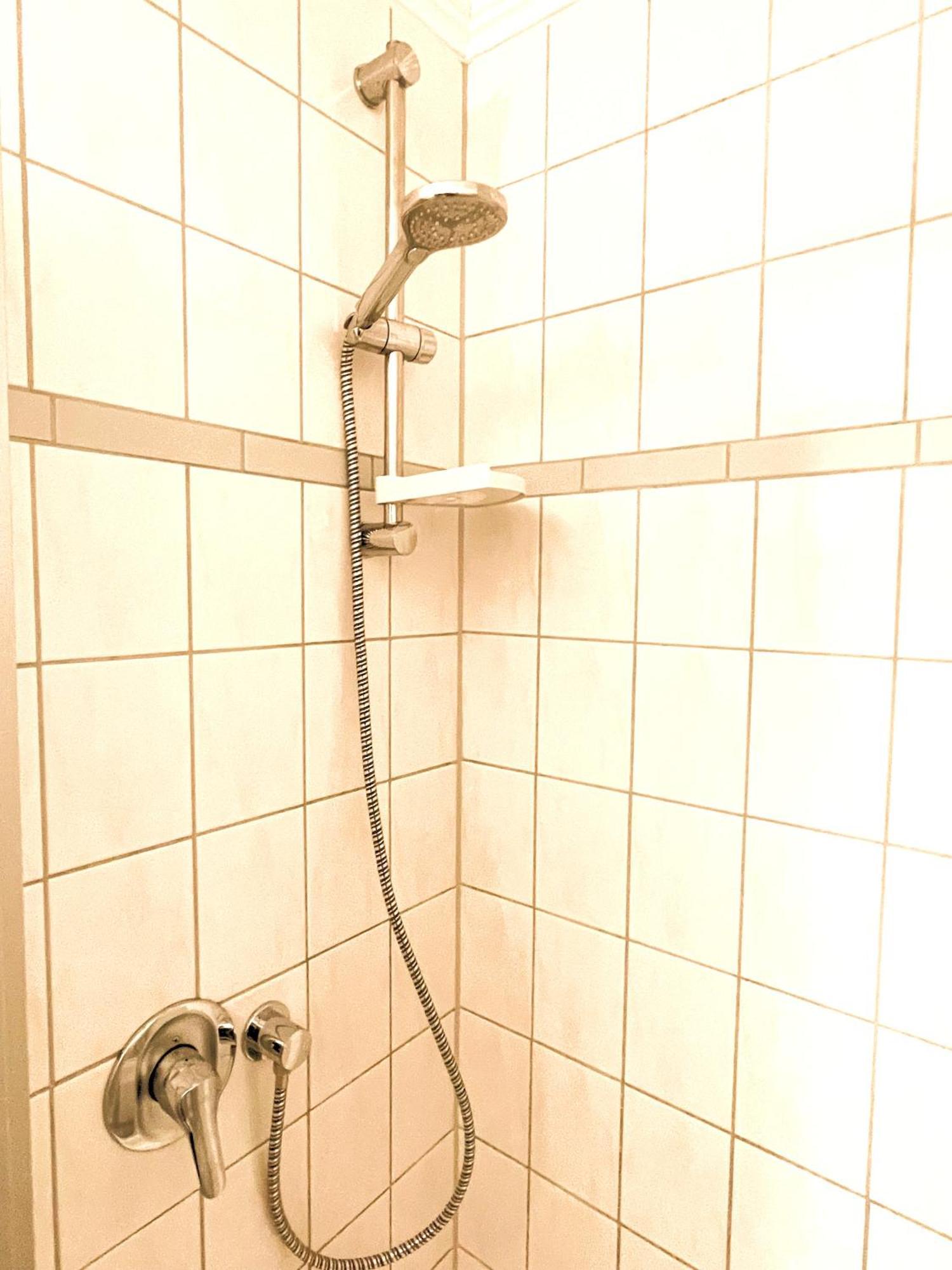 Hotel Kolossos Duesseldorf - Neuss Rum bild
