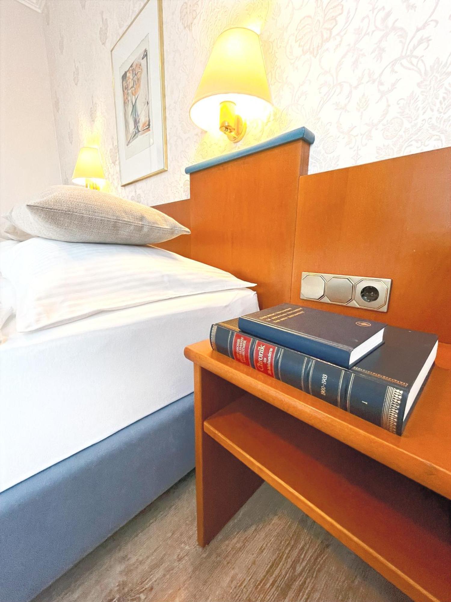 Hotel Kolossos Duesseldorf - Neuss Rum bild